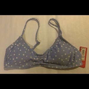 BUNDLE! NEW! 3 Bras! Size Med. 4/6 Gorgeous! Holiday Gifts or Christmas Vaca!